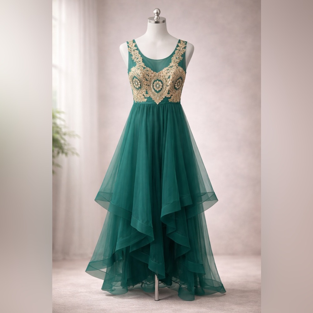 Jodi Kristopher Emerald Green High-Low Formal Dress – Juniors Size 7 – Worn Once